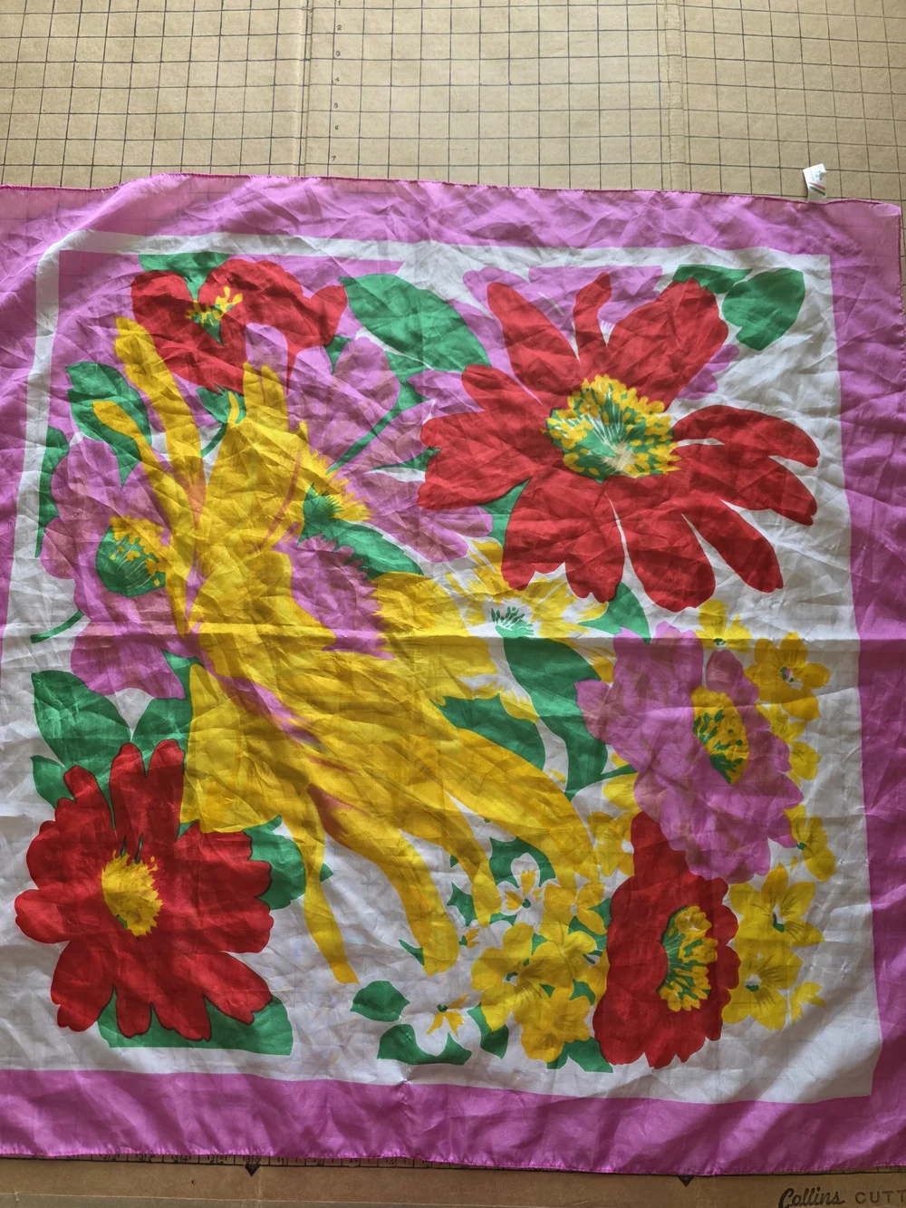 VTG The Vera Companies Floral Square Scarf Pink Red Made in Italy 30x30